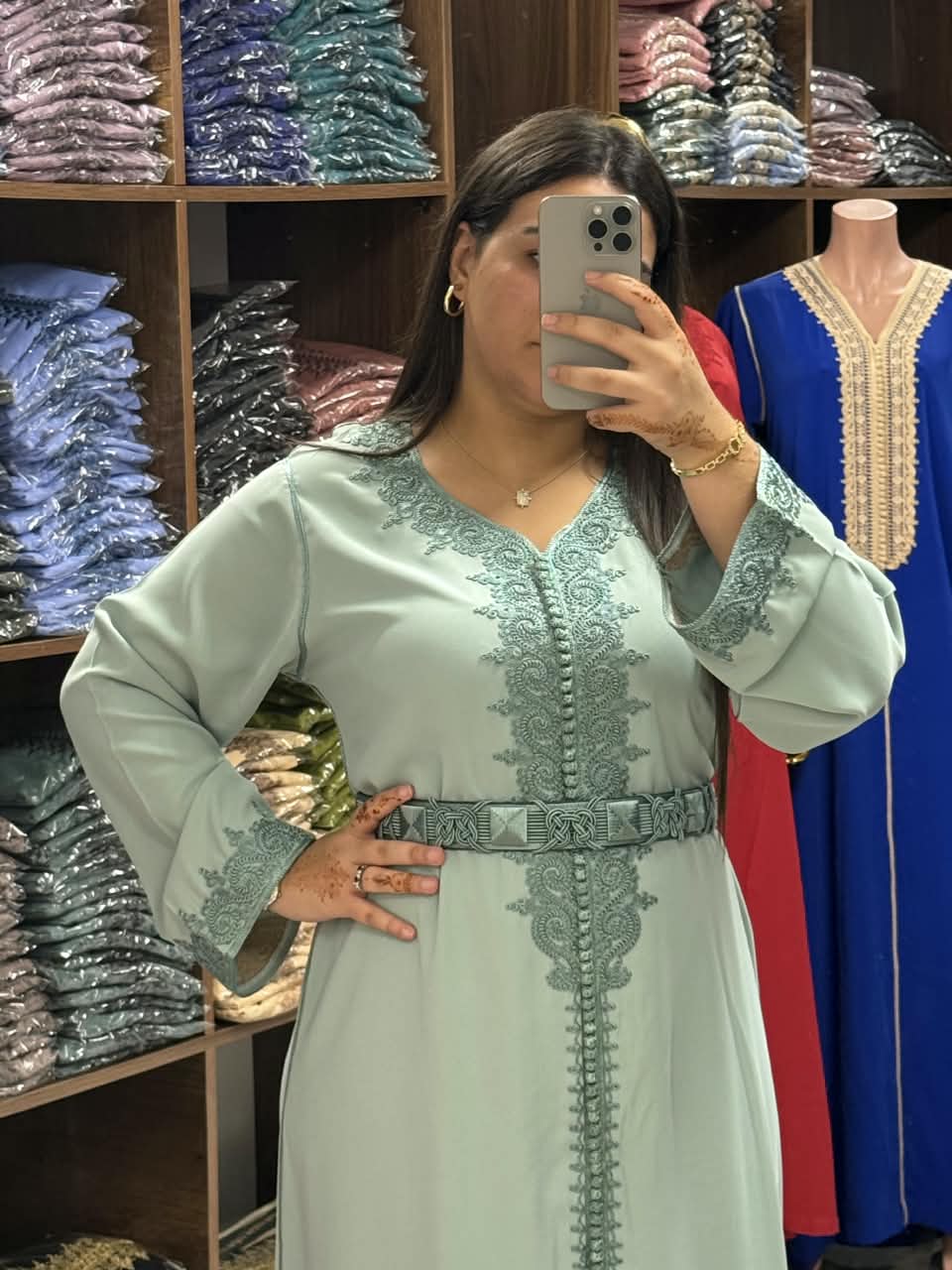 Vêtements femmes — قفطان أنيق