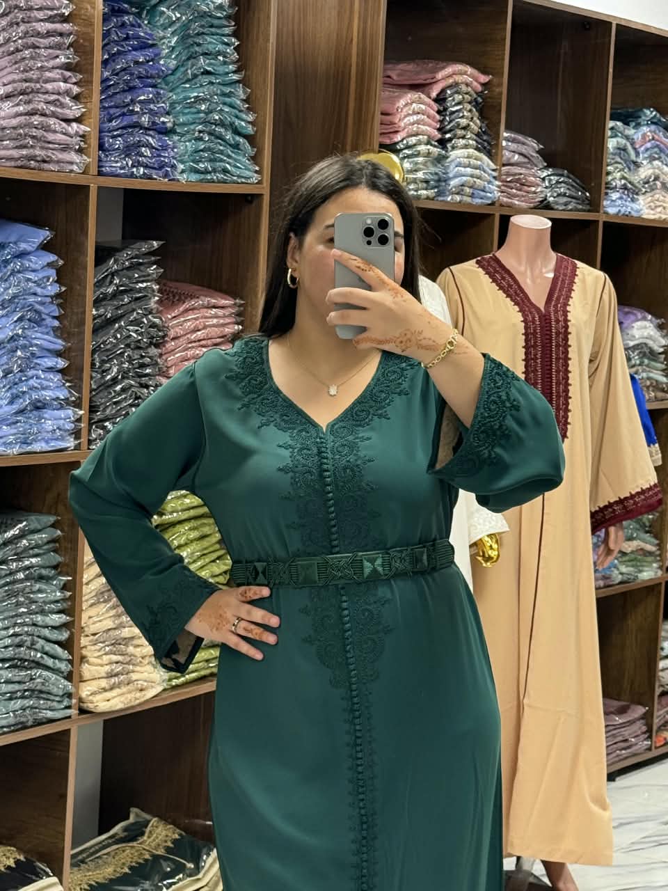 Vêtements femmes — قفطان أنيق