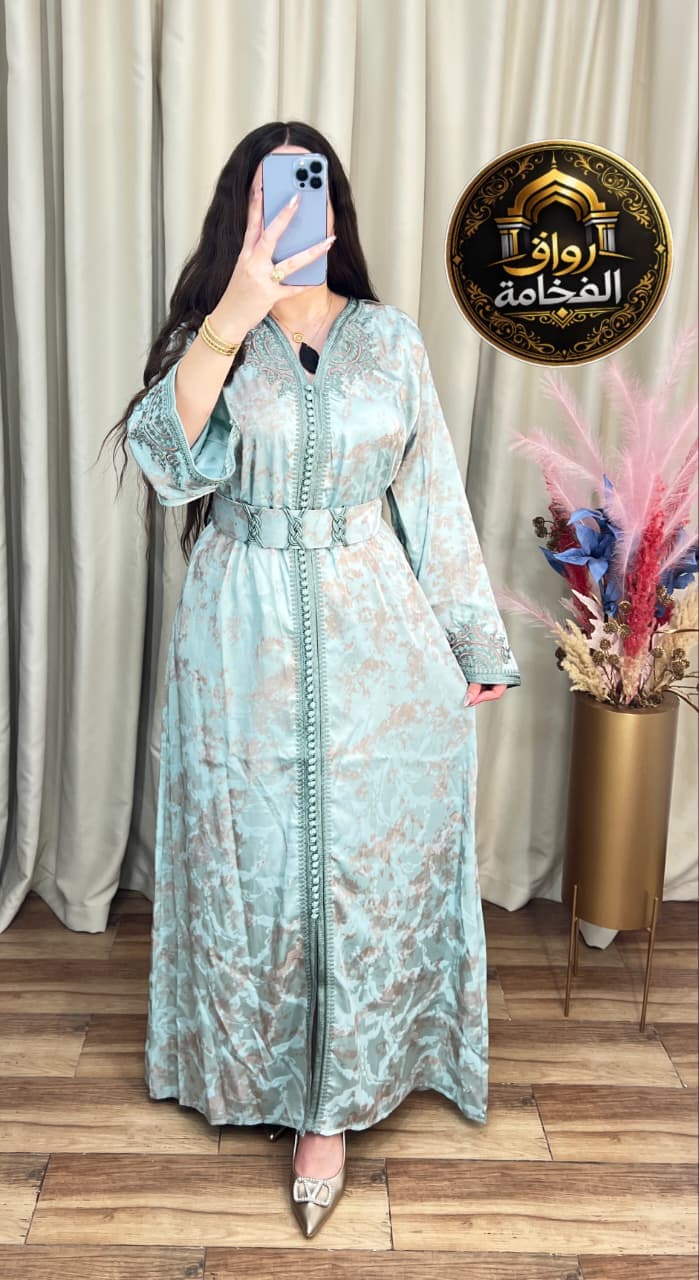 Vêtements femmes — ✨💫  قفطان مغربي  أنيق للمناسبات والأفراح