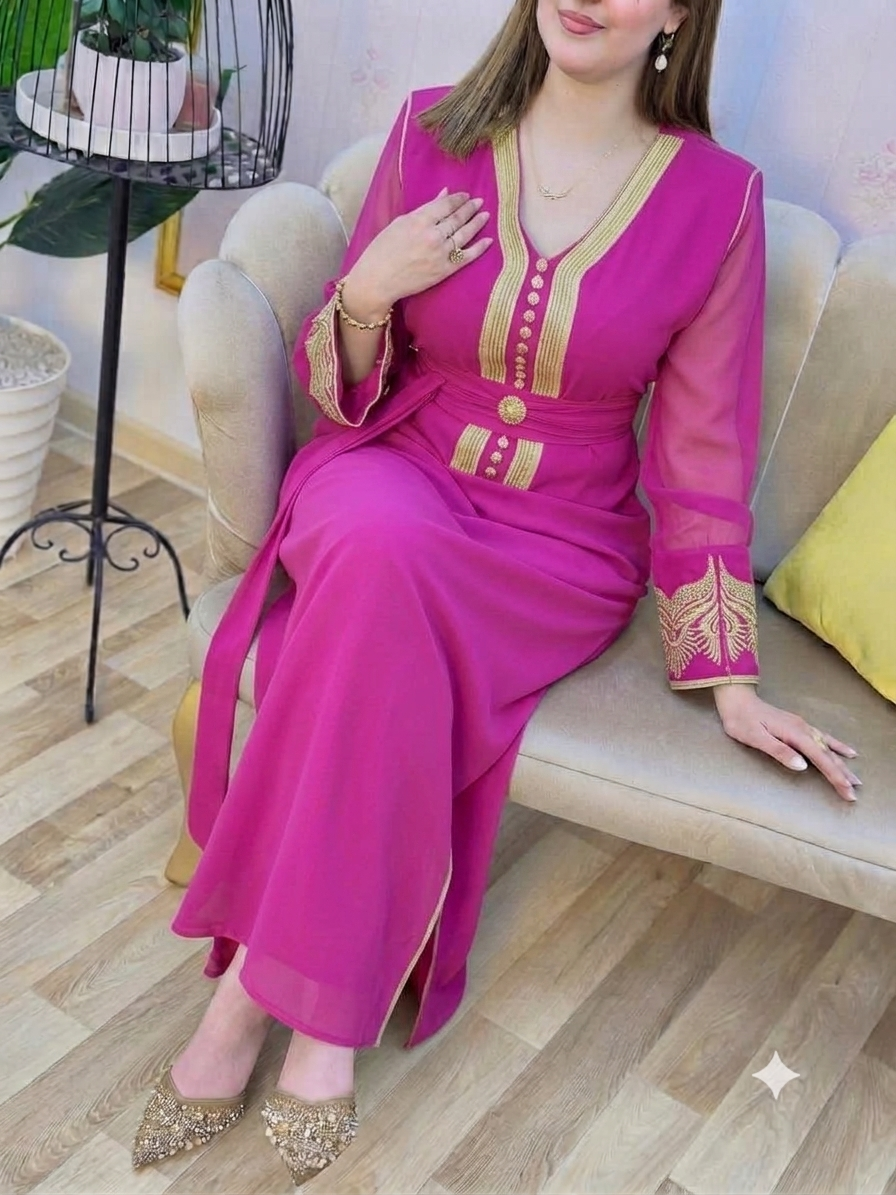 Vêtements femmes — قفطان زفيرة بطرز الرباطي 🌹✨