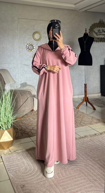 Vêtements femmes — الجدييييييد 😍 جلابة سبور أنيقة لكي سيدتي  ثوب سكوبا مونطوني